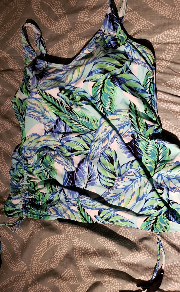 Tankini style bathing suit top